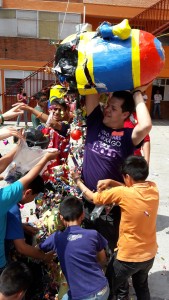 Fundación Coca-Cola comparte la alegría con miles de niñas y niños en su día (2)