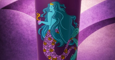 Compra vaso Sirenas del Campo en Starbucks y brinda servicios de salud a mujeres caficultoras